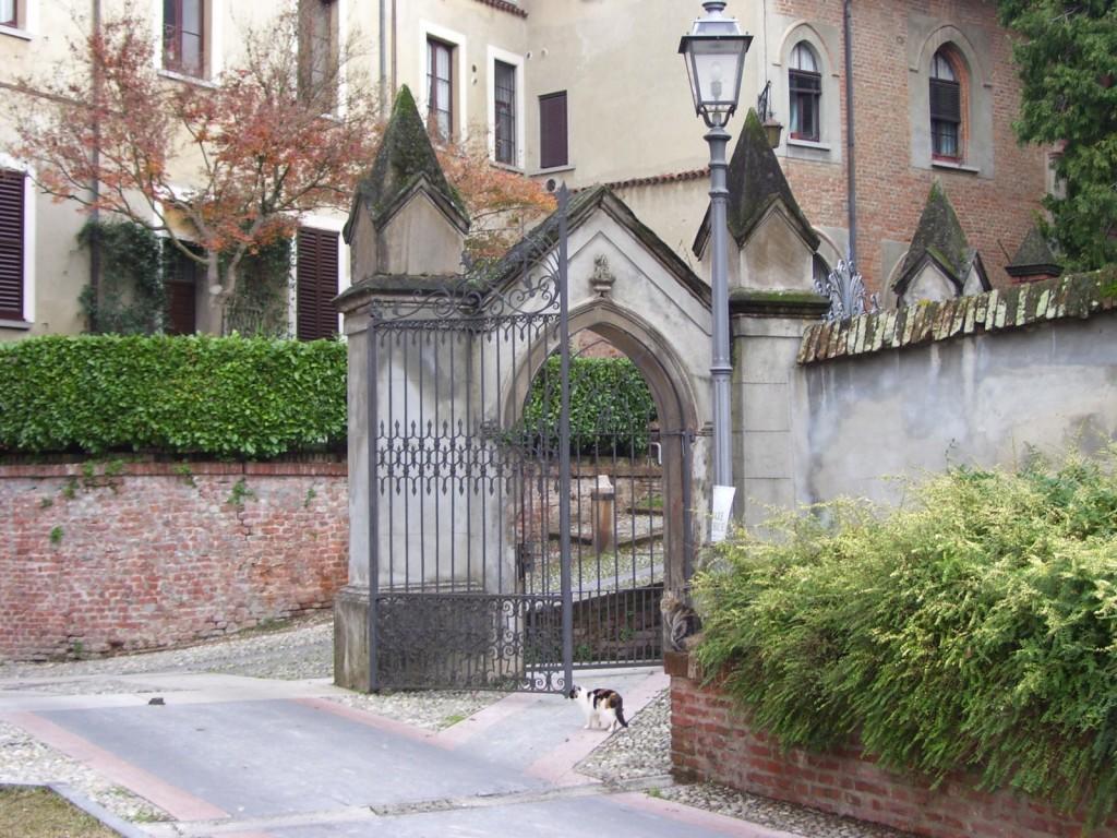 San Colombano al Lambro Bed & Breakfast Sforza 19 מראה חיצוני תמונה