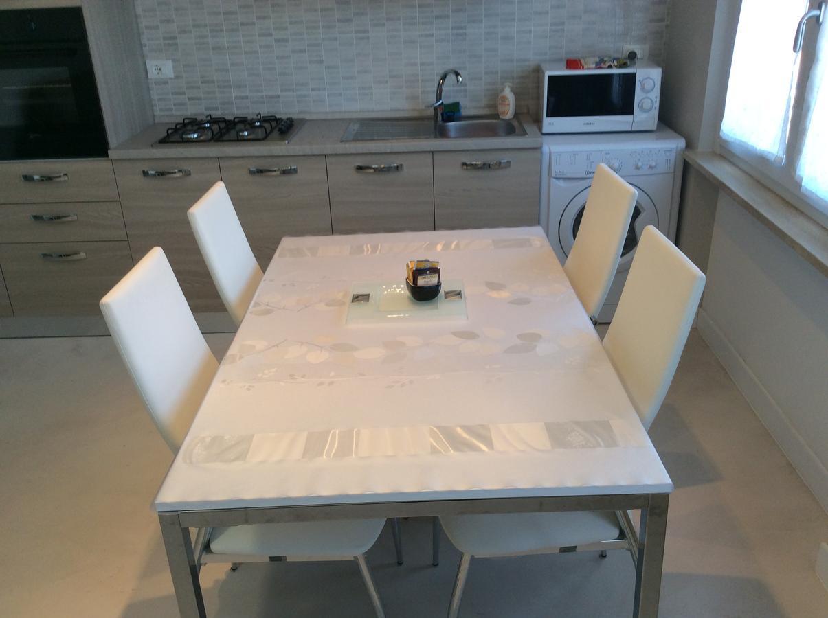 San Colombano al Lambro Bed & Breakfast Sforza 19 מראה חיצוני תמונה
