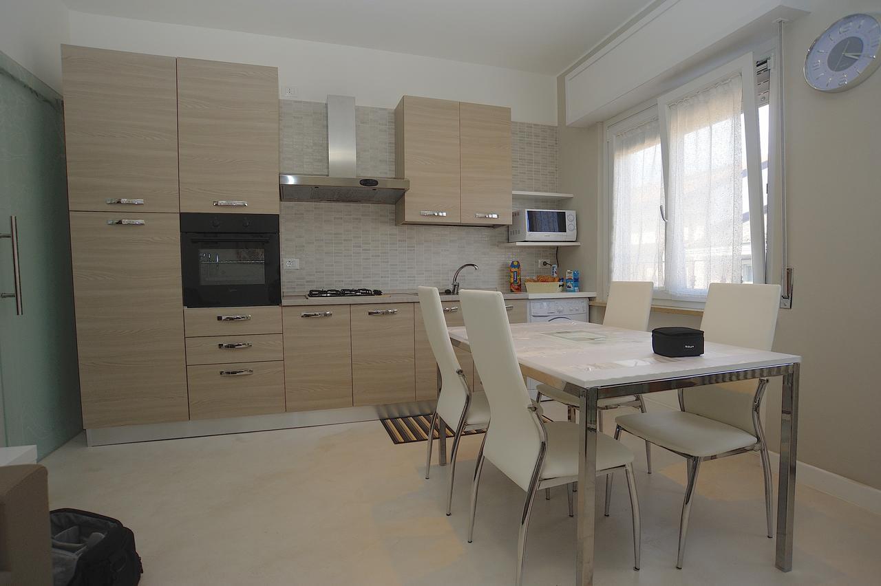 San Colombano al Lambro Bed & Breakfast Sforza 19 מראה חיצוני תמונה